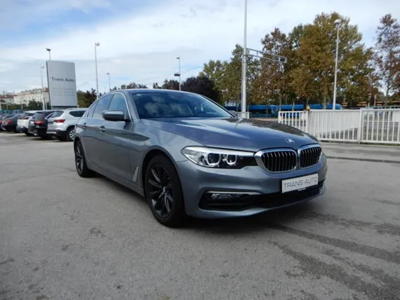 BMW serija 5 520d AUTOMATIK *NAVI,LED,KAMERA* - NIJE UVOZ Image 3